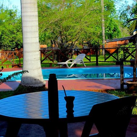 Cabanas Soltame Carnaval Puerto Iguazú Eksteriør bilde