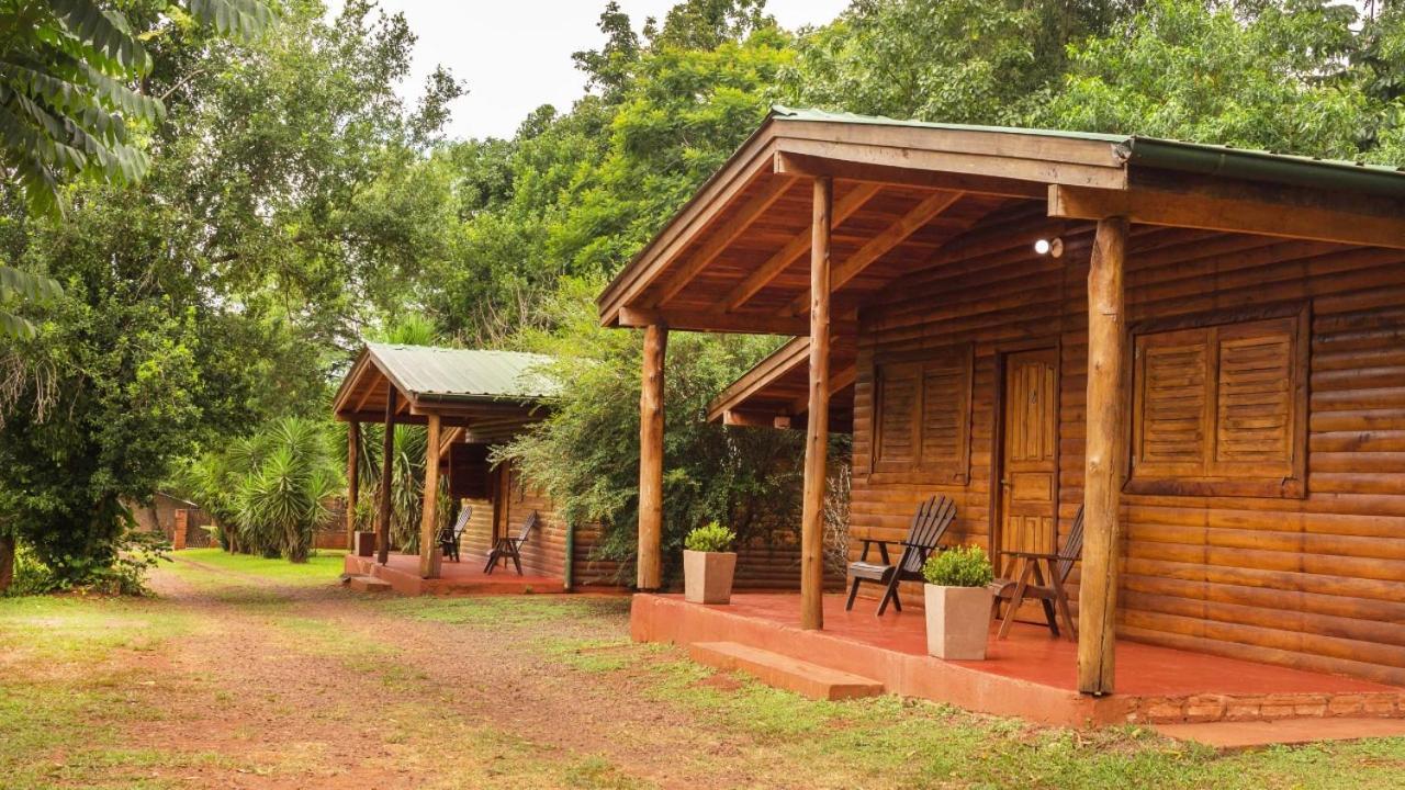 Cabanas Soltame Carnaval Puerto Iguazú Eksteriør bilde